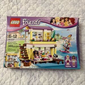LEGO Friends 41037 Stephanie's Beach House Retired